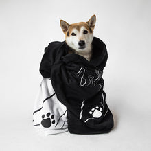 Load image into Gallery viewer, kids ONLY LOVE SWEATSHIRT Black / White Paw + OL Graphic-JDONLYLOVE
